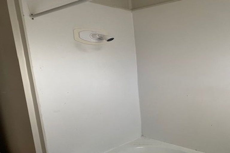 Photo of property in 24 Airdrie Road, Ranui, Auckland, 0612