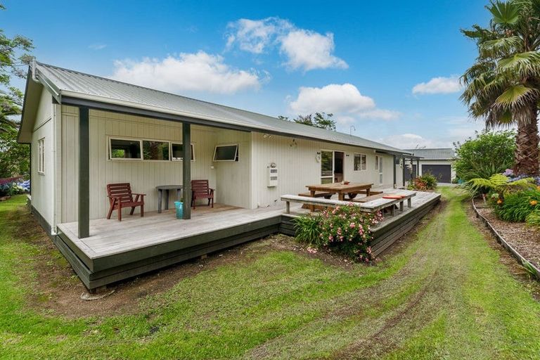 Photo of property in 73 Waiteitei Road, Wellsford, 0974
