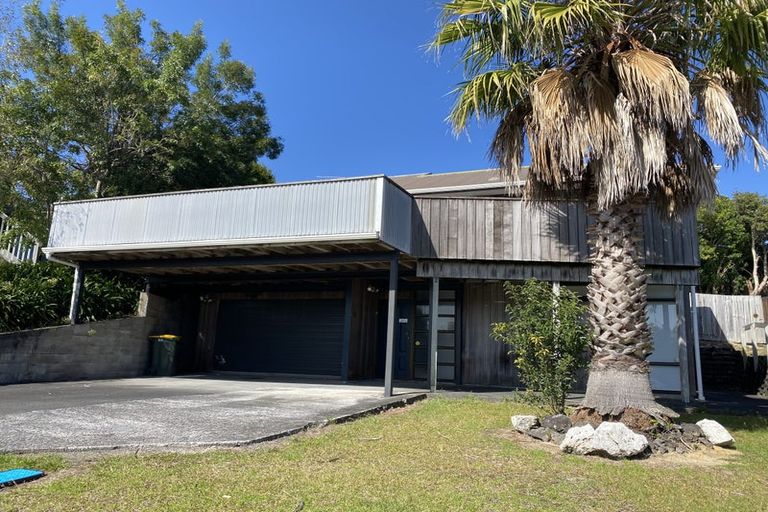 Photo of property in 7 Widmore Drive, Massey, Auckland, 0614