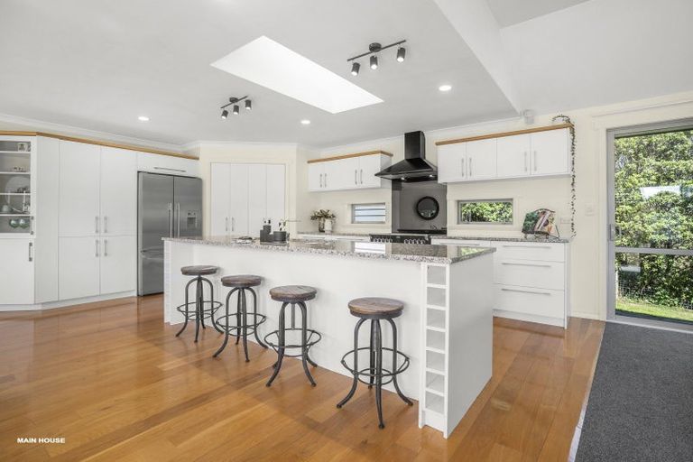 Photo of property in 81 Reading Street, Greytown, 5712