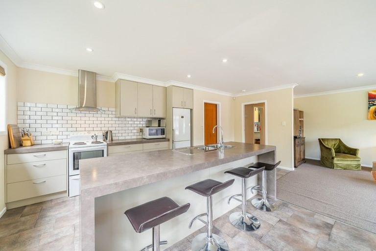 Photo of property in 3 Maoribank Grove, Brown Owl, Upper Hutt, 5018