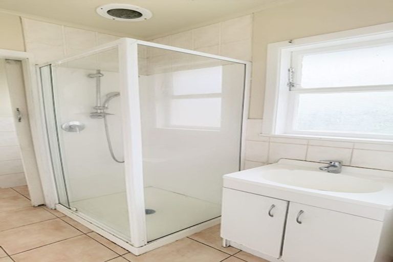 Photo of property in 197 Pakuranga Road, Pakuranga, Auckland, 2010