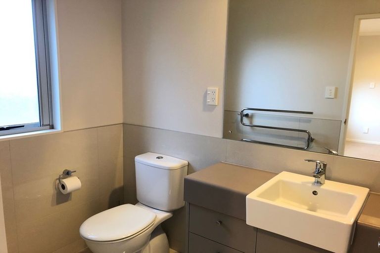 Photo of property in 96 Flat Bush School Road, Flat Bush, Auckland, 2019