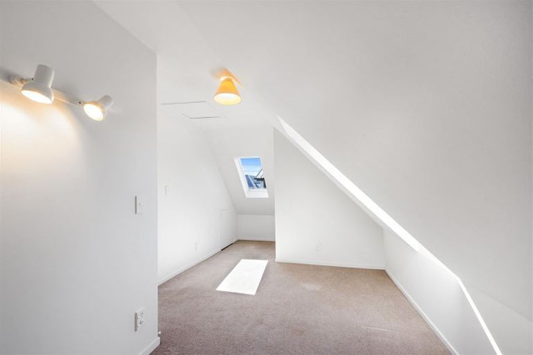 Photo of property in 12a Westburn Terrace, Burnside, Christchurch, 8041