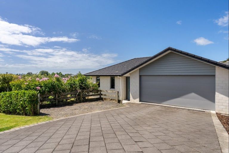 Photo of property in 1 Siemonek Rise, Bethlehem, Tauranga, 3110