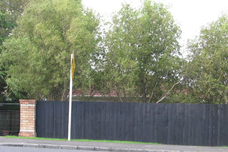 Photo of property in 54 Royal Road, Massey, Auckland, 0614