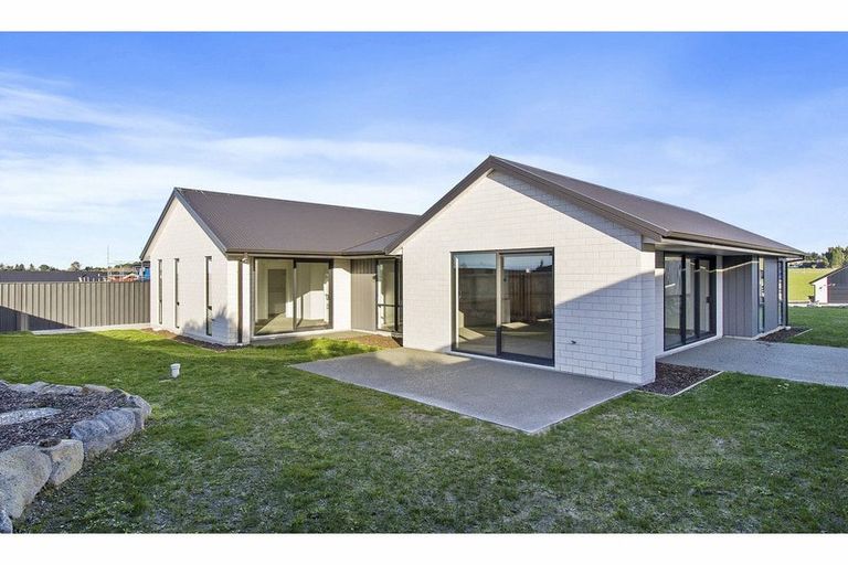 Photo of property in 7 Gimbal Place, Gleniti, Timaru, 7910