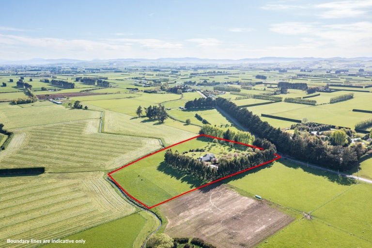 Photo of property in 200 Lochiel Branxholme Road, Lochiel, Winton, 9781