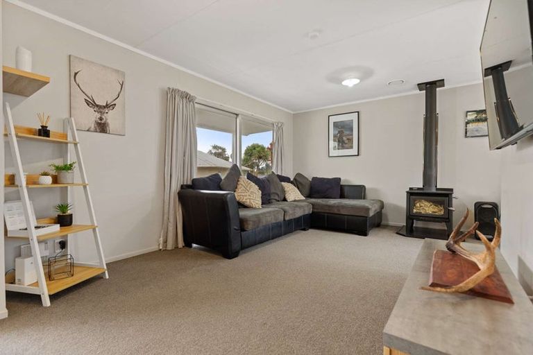 Photo of property in 5 Tennyson Drive, Owhata, Rotorua, 3010