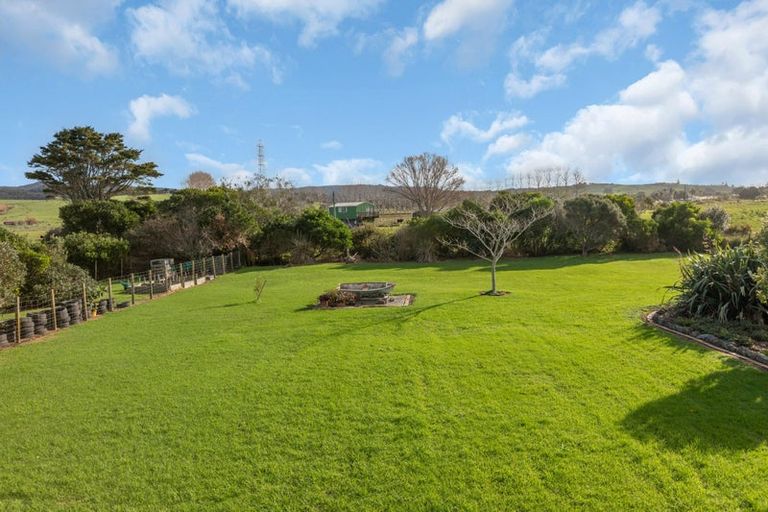 Photo of property in 19 Marsden Point Road, Ruakaka, 0116