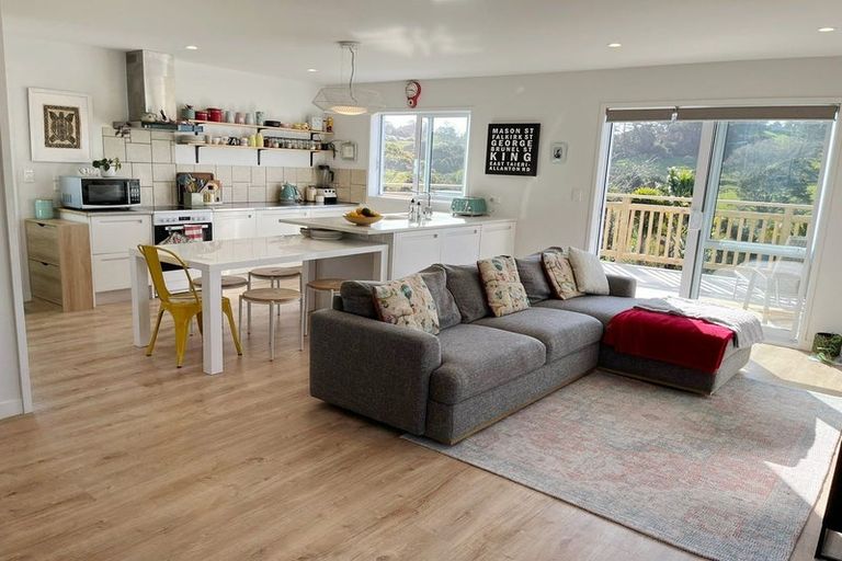 Photo of property in 15 Ash Grove, Maungaturoto, 0520