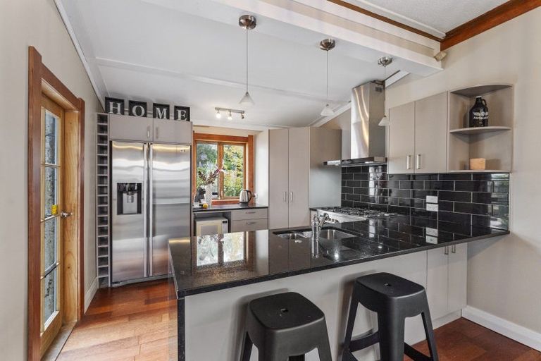 Photo of property in 6 Heath Grove, Waiwhetu, Lower Hutt, 5010