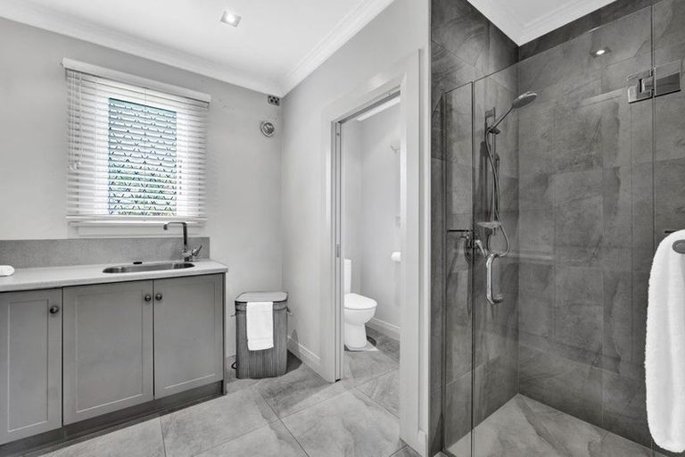 Photo of property in 168 Brooklands Road, Vogeltown, New Plymouth, 4310