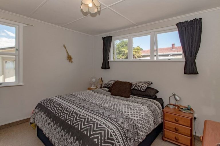 Photo of property in 41 Burness Road, Jervoistown, Napier, 4112