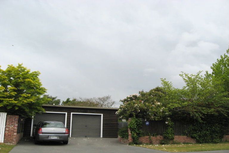 Photo of property in 8 Wai-iti Terrace, Burnside, Christchurch, 8053