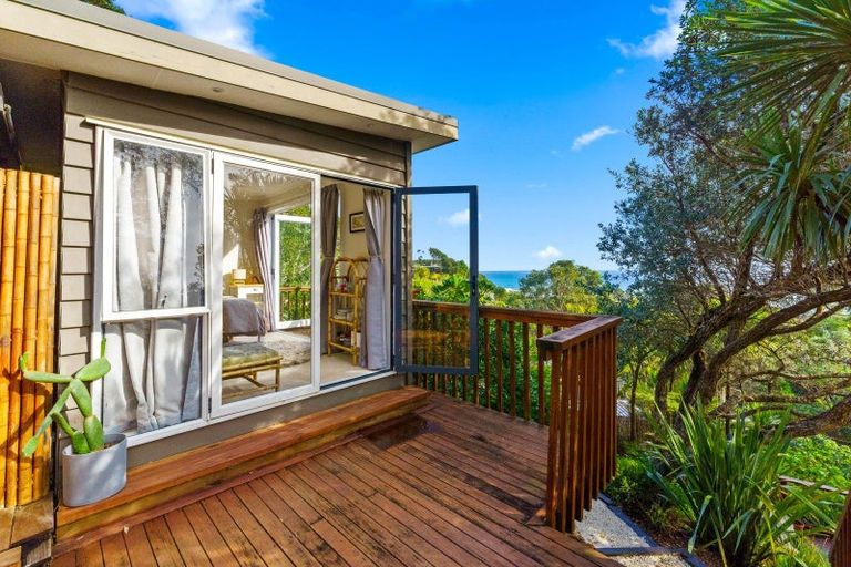 Photo of property in 25 Berridge Road, Muriwai, Waimauku, 0881