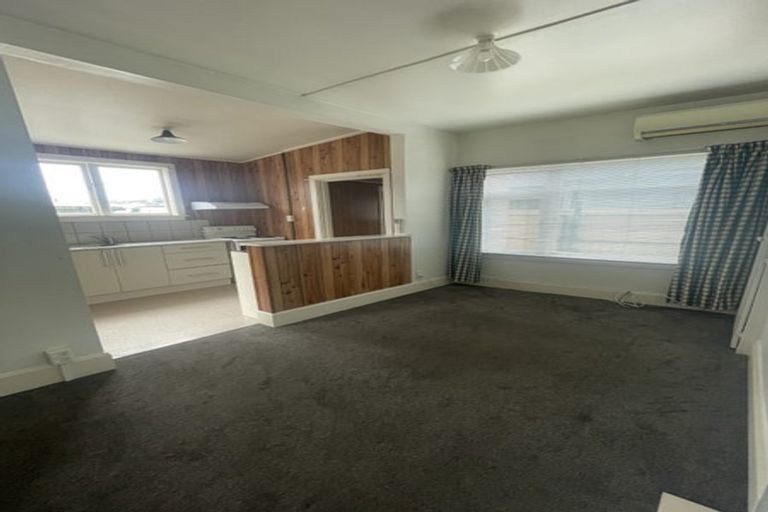 Photo of property in 2/136 Linwood Avenue, Linwood, Christchurch, 8011
