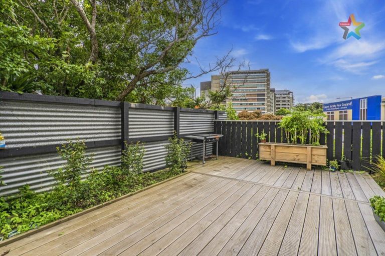 Photo of property in 4/239 Adelaide Road, Newtown, Wellington, 6021