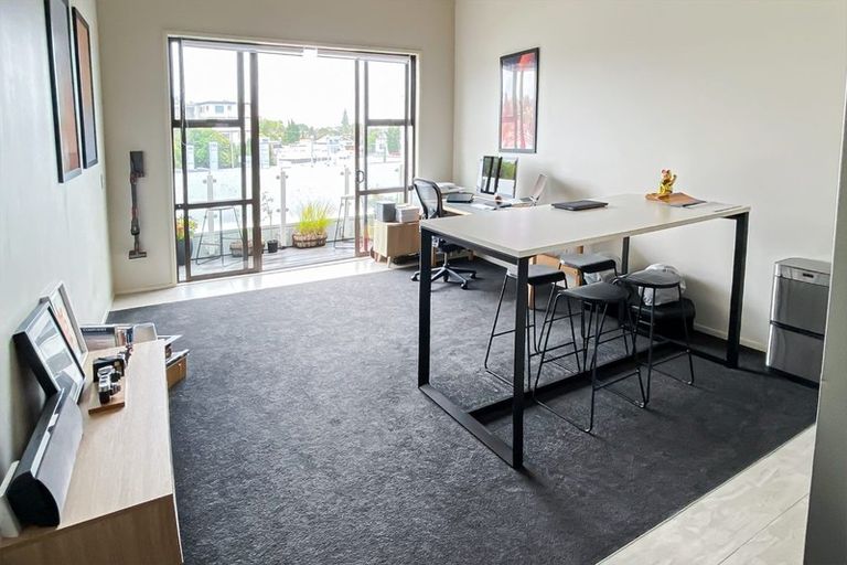 Photo of property in 304/3 Morningside Drive, Morningside, Auckland, 1025