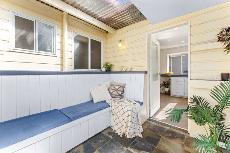Photo of property in 76b The Circle, Manly, Whangaparaoa, 0930