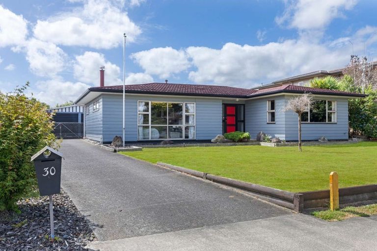 Photo of property in 30 John F Kennedy Drive, Milson, Palmerston North, 4414