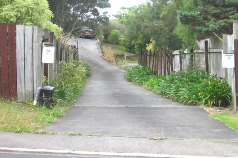 Photo of property in 1/7 Athena Drive, Totara Vale, Auckland, 0629