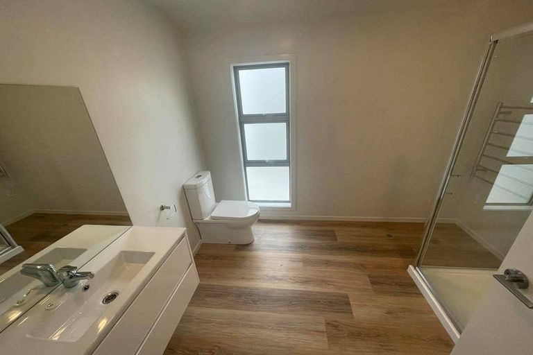 Photo of property in 1117a High Street, Taita, Lower Hutt, 5011