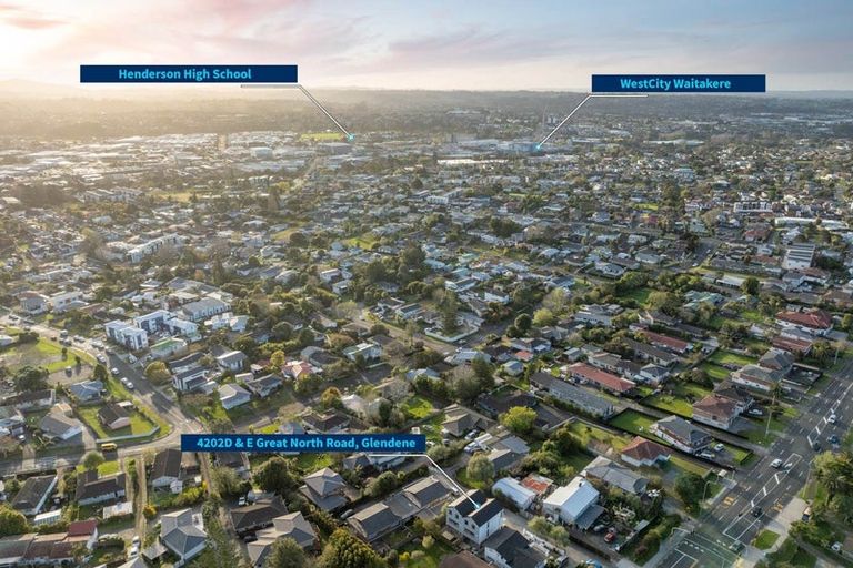 Photo of property in 4202d Great North Road, Glendene, Auckland, 0602