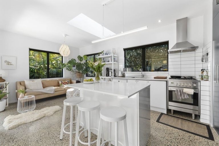 Photo of property in 70 Pacific View Road, Papamoa Beach, Papamoa, 3118