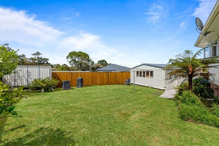 Photo of property in 1 Cunliffe Place, Glenfield, Auckland, 0629