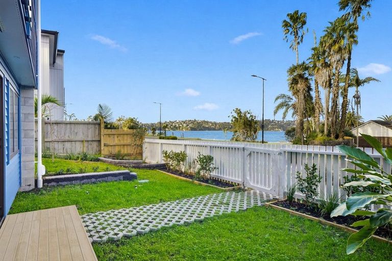 Photo of property in 39 Scott Road, Hobsonville, Auckland, 0616