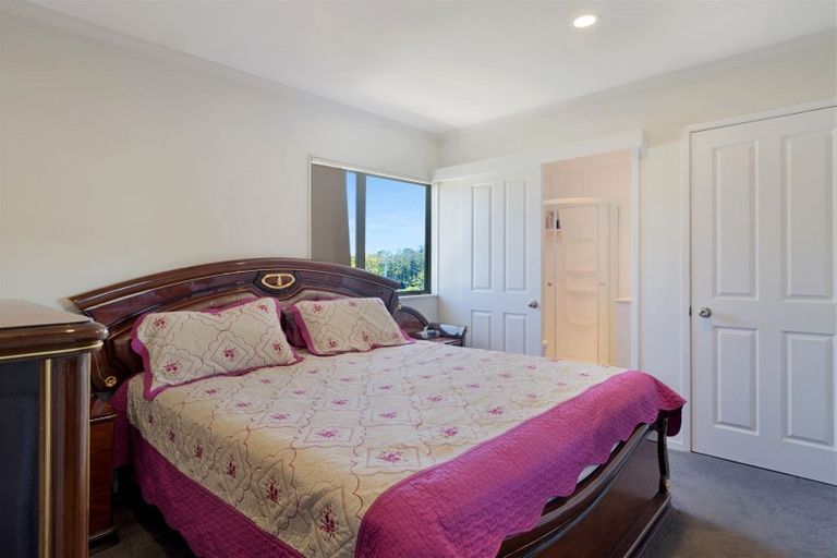 Photo of property in 80a Don Buck Road, Massey, Auckland, 0614