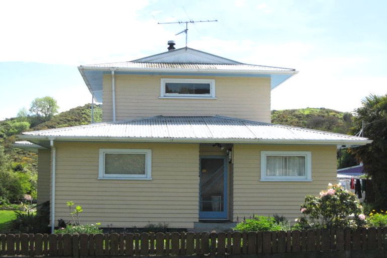 Photo of property in 12 Anglia Street, Wakatu, Nelson, 7011