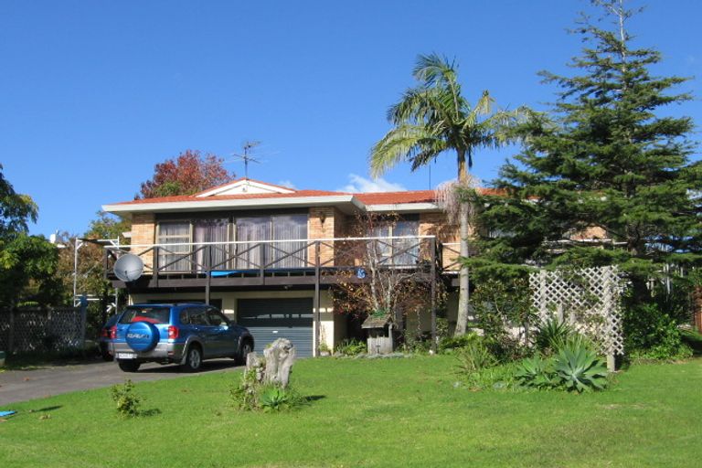 Photo of property in 13 Rochas Place, Clover Park, Auckland, 2019