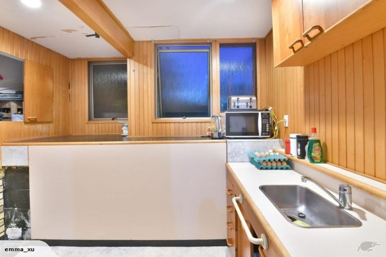 Photo of property in 5 Mayfair Crescent, Mairangi Bay, Auckland, 0630