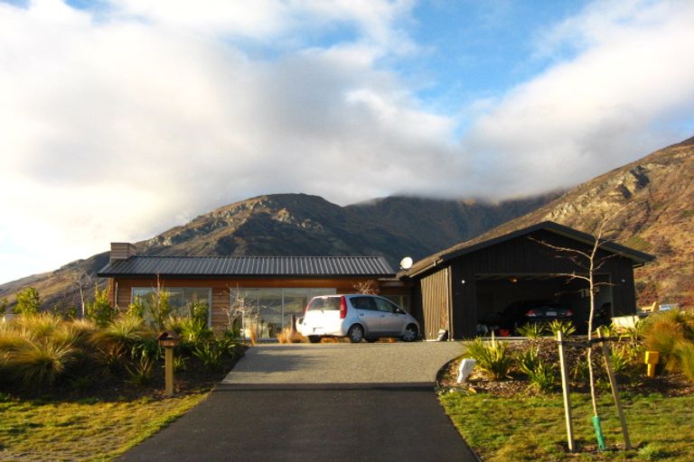 Photo of property in 62 Onslow Road, Lake Hayes, Queenstown, 9304