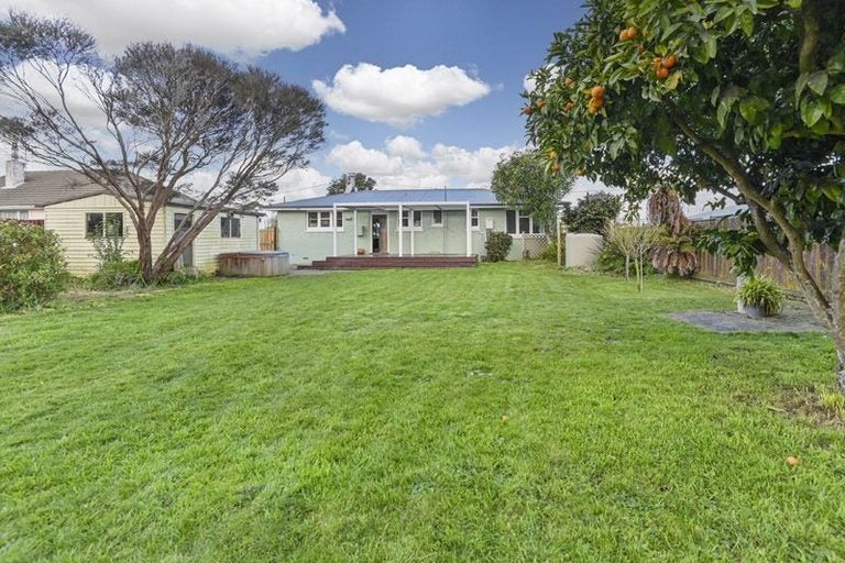 Photo of property in 10 Read Crescent, Clive, 4102