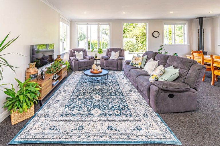 Photo of property in 17 Tarata Street, Saint Johns Hill, Whanganui, 4501