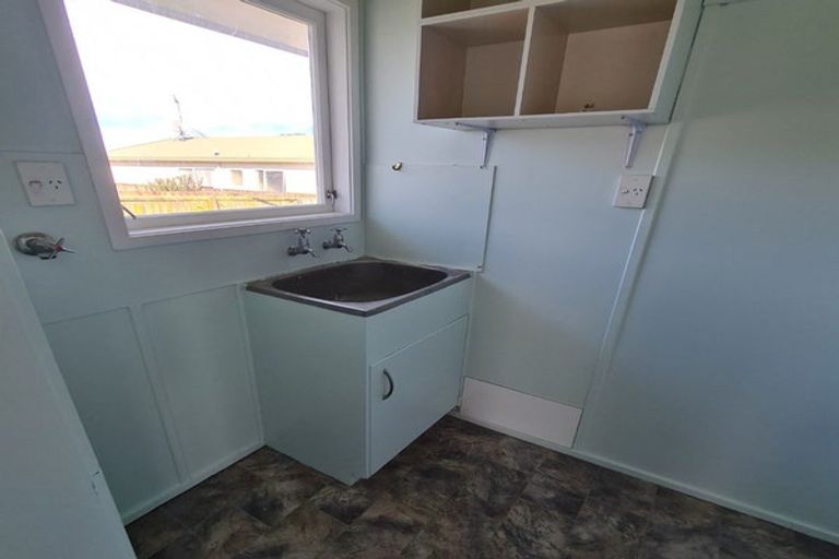 Photo of property in 61 Sandspit Road, Waiuku, 2123