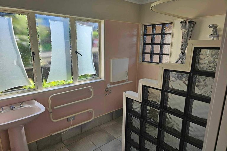 Photo of property in 6 Whangarei Heads Road, Whangarei Heads, 0174