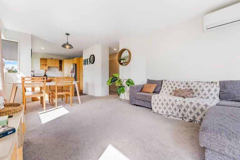 Photo of property in 140 Titirangi Road, New Lynn, Auckland, 0600