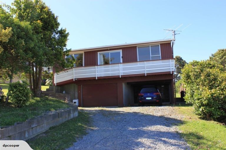 Photo of property in 5a Reese Jones Grove, Maungaraki, Lower Hutt, 5010