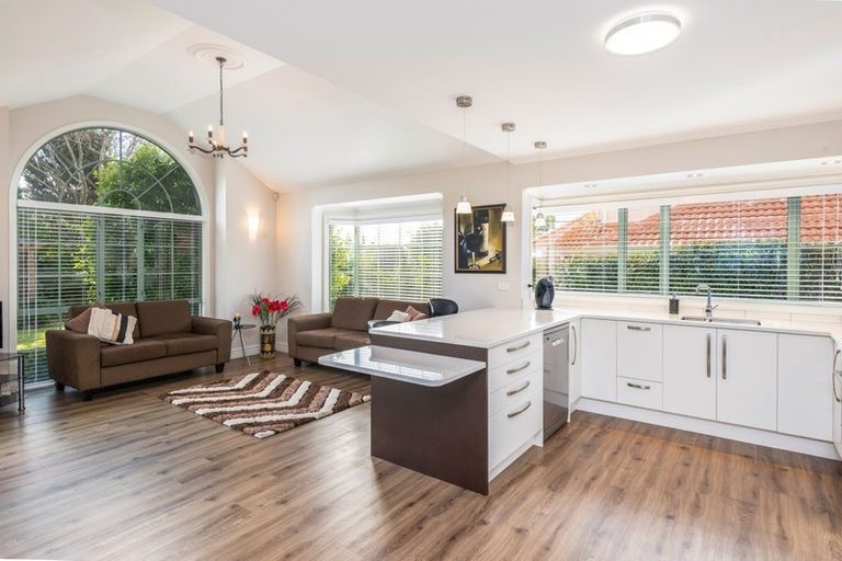 Photo of property in 21 Athenry Place, Dannemora, Auckland, 2016