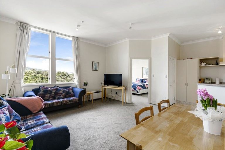 Photo of property in The Villas, 7/33 Hobson Street, Thorndon, Wellington, 6011