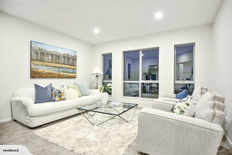 Photo of property in 54 Schoolside Road, Kumeu, 0810