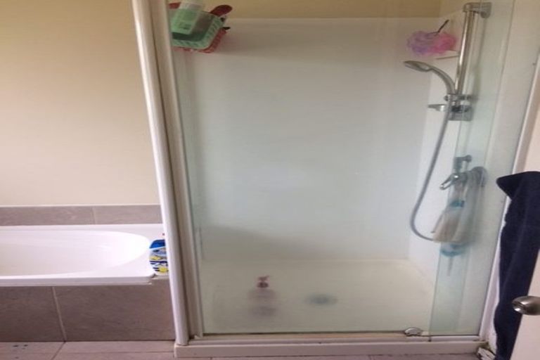 Photo of property in 218 Wainoni Road, Avondale, Christchurch, 8061