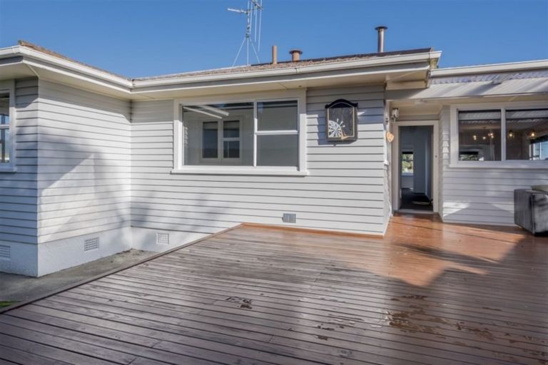 Photo of property in 1 Argyle Avenue, Levin, 5510
