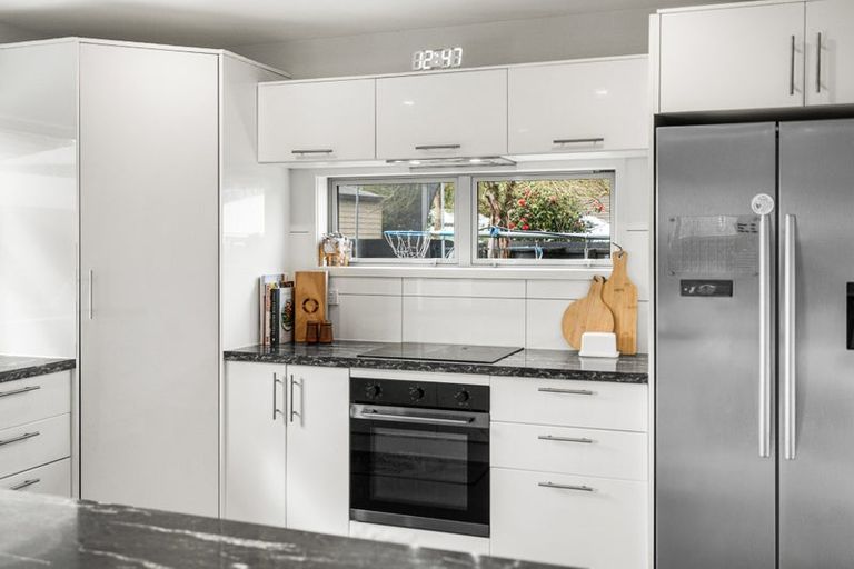 Photo of property in 12a Winnipeg Place, Wainoni, Christchurch, 8061
