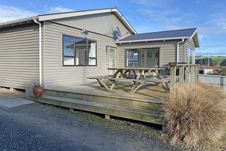 Photo of property in 5 Cargill Street, Owaka, 9535