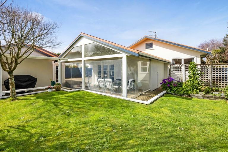 Photo of property in 19 George Street, Hawera, 4610